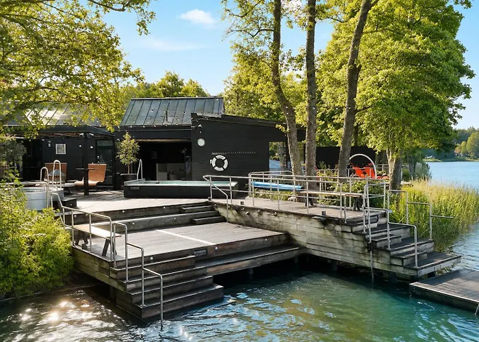 Naeaes Fabriker Hotell & Restaurang