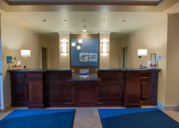 Holiday Inn Express & Suites Buffalo Airport, Ny