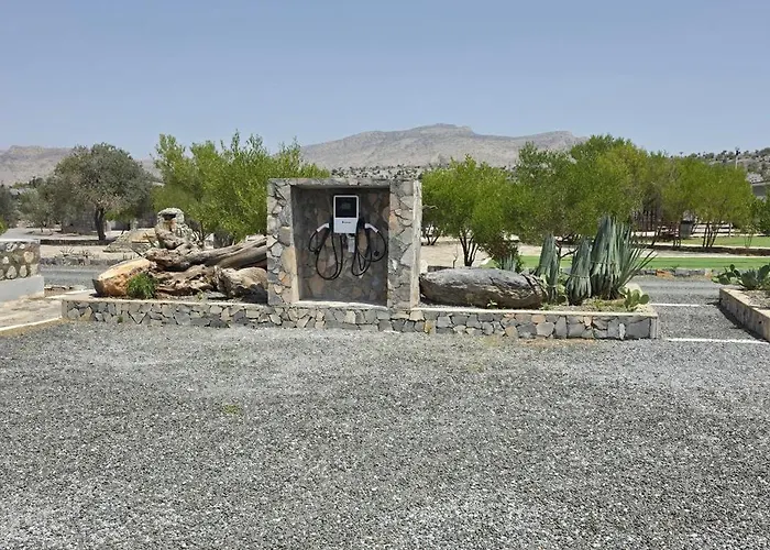 Jebel Shams Resort منتجع جبل شمس