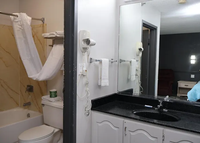 Garden Cove Hotel Suites