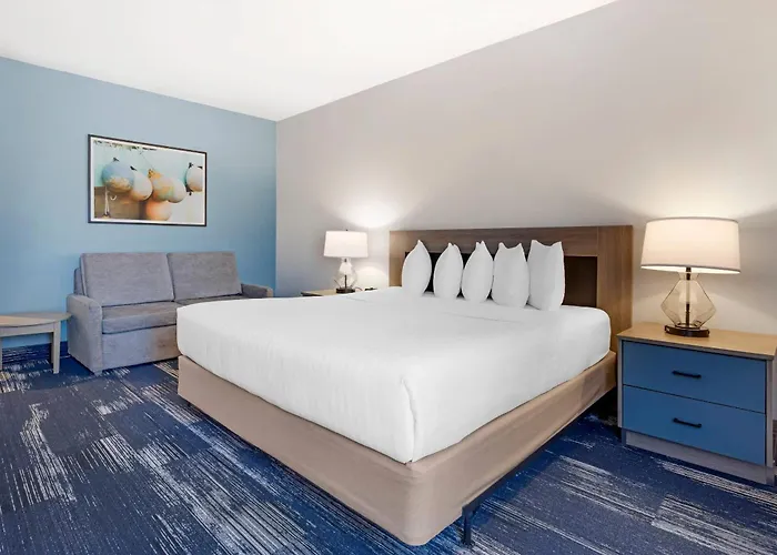 Edgewater Inn And Suites, An Ascend Collection Hotel