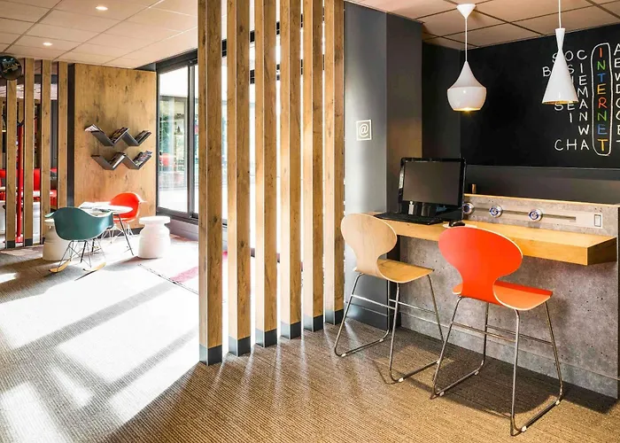 Ibis Paris Pont De Suresnes Longchamp