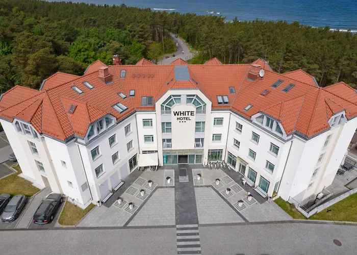 Hotel White