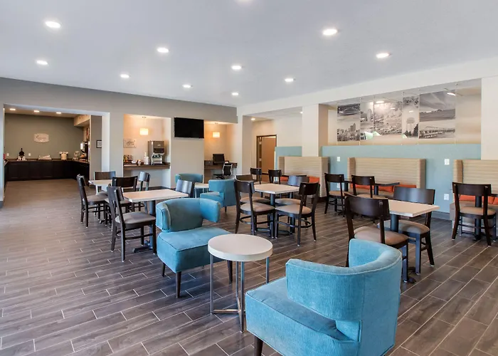 Mainstay Suites Waukee-West Des Moines