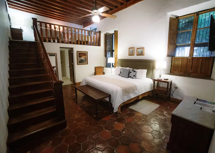 Hotel El Farol
