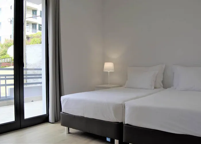 Apartamentos Turísticos Vitoria by Petit Hotels