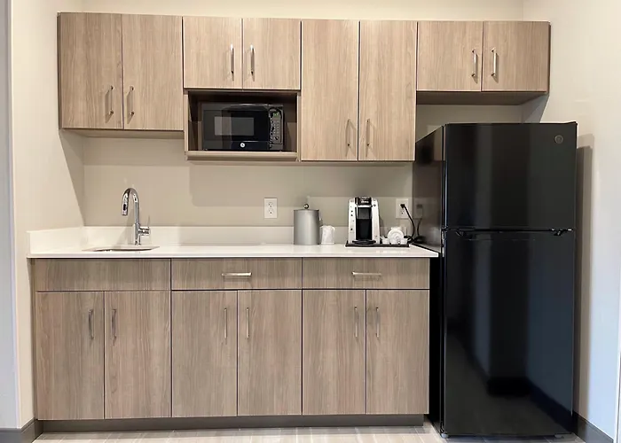Holiday Inn Express & Suites - Ft. Smith - Airport By Ihg