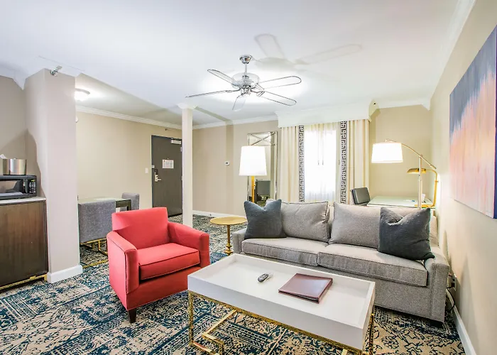 The Burgundy Hotel, Tapestry Collection By Hilton