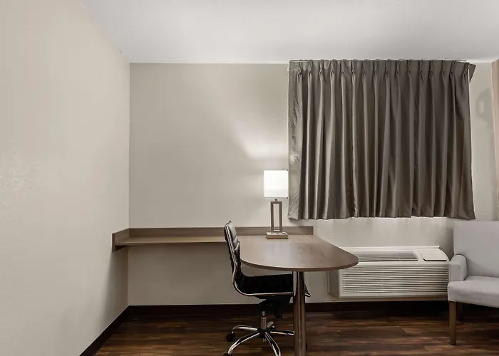 Red Lion Inn & Suites Caseyville