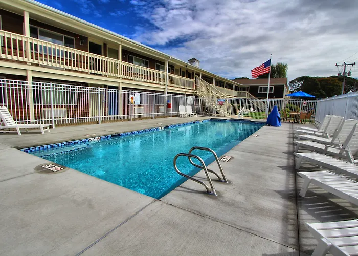 Innseason Resorts Harborwalk