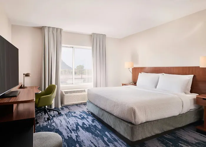 Fairfield Inn & Suites By Marriott Phoenix Tempe/Airport