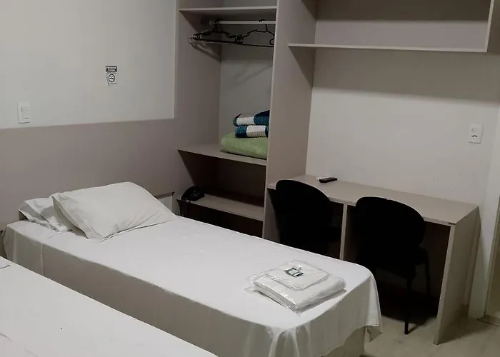 Petri Plaza Hotel