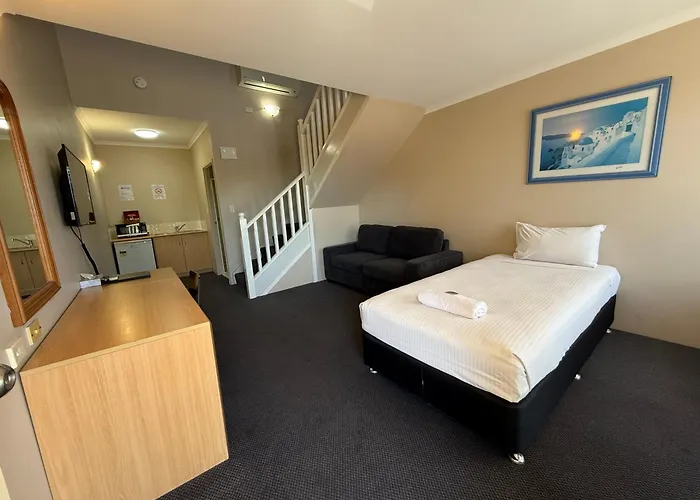 Harbour Sails Motor Inn