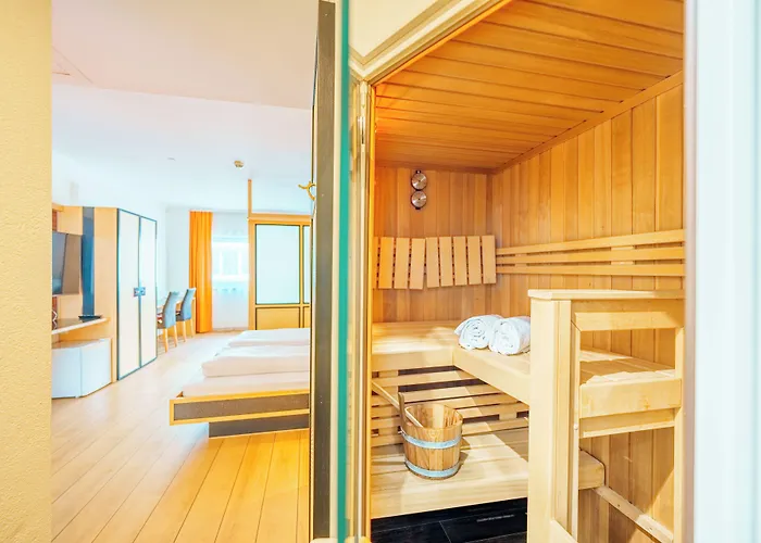 König Ludwig Design Hotel NEU Zimmer mit Sauna oder Whirlpool, genug Parkplatz