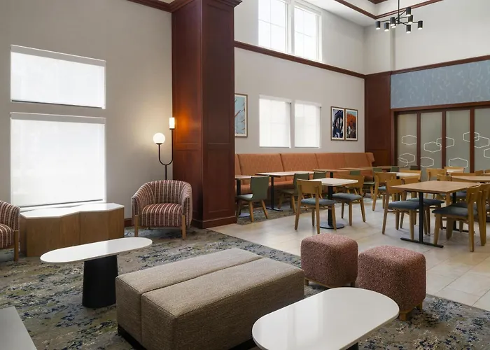 Hampton Inn & Suites Mystic