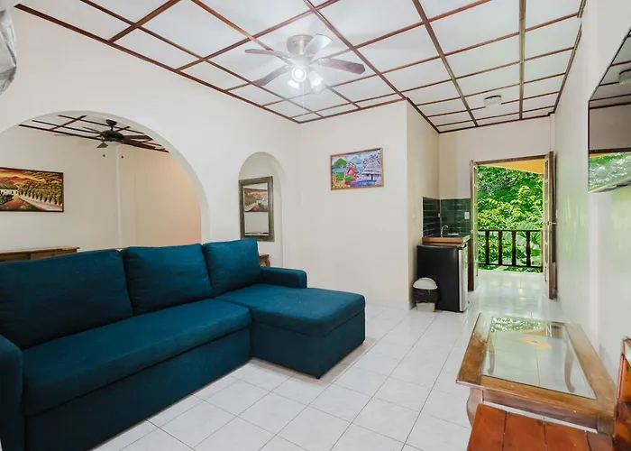 Hotel Tres Banderas