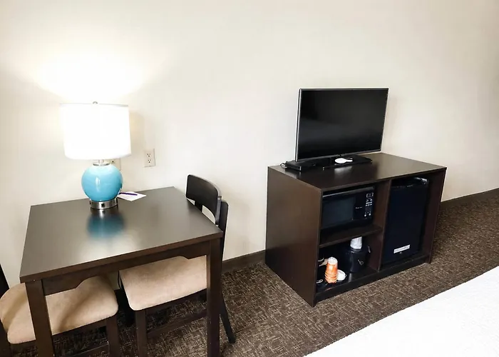 Sleep Inn & Suites Near Spirit Mountain