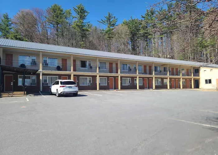 Tiltonlodge Inn & Suites