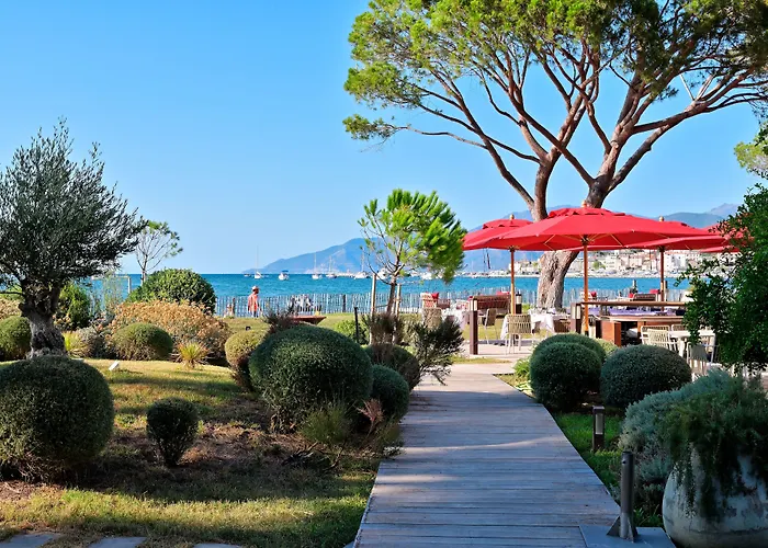 Hotel La Roya