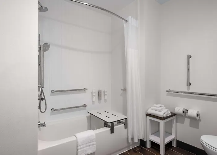 Hampton Inn & Suites By Hilton Pittsboro