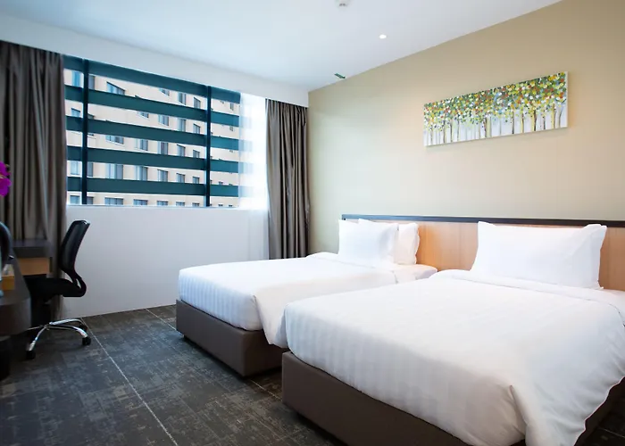 Hotel 7 Suria