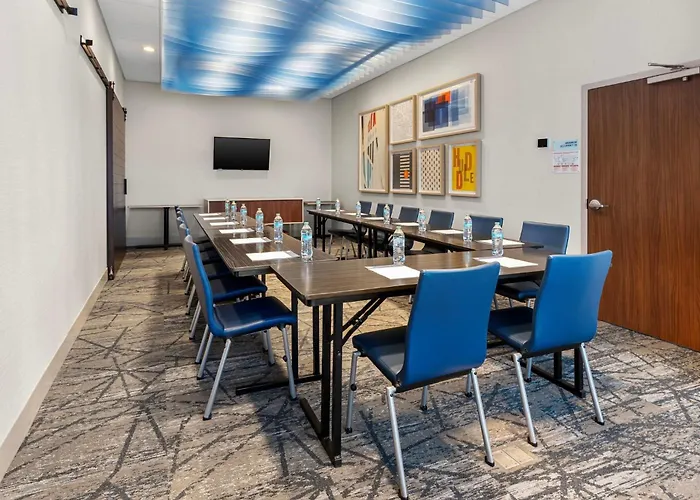 Holiday Inn Express & Suites Findlay North By Ihg