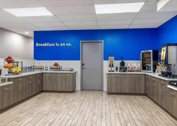 Days Inn By Wyndham Leamington