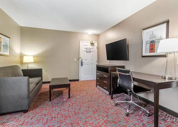 Comfort Inn & Suites North Charleston - Northwoods