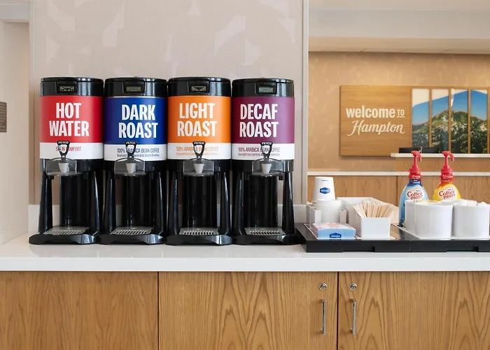 Hampton Inn & Suites Redding