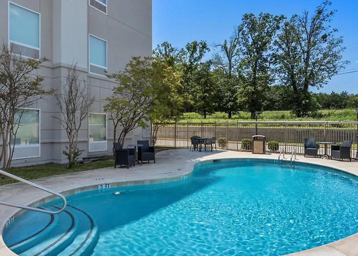 Hampton Inn & Suites Denison