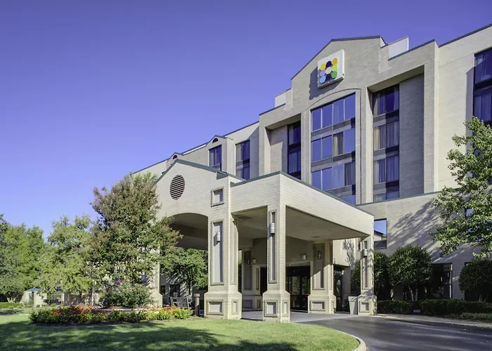 Hyatt Place Richmond Arboretum
