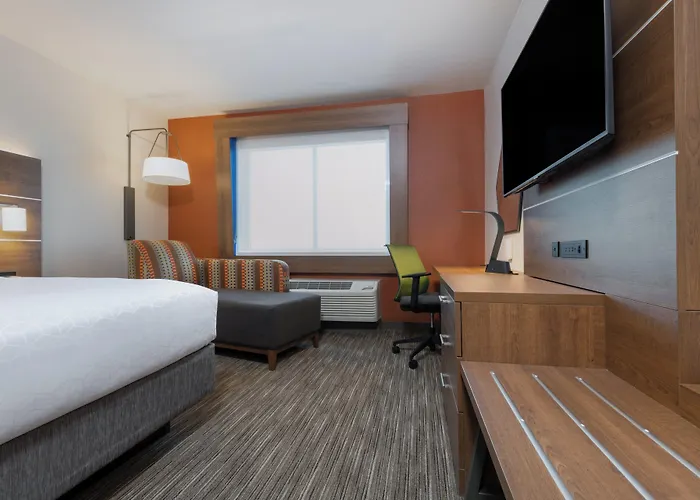 Holiday Inn Express & Suites - Colorado Springs South I-25 By Ihg