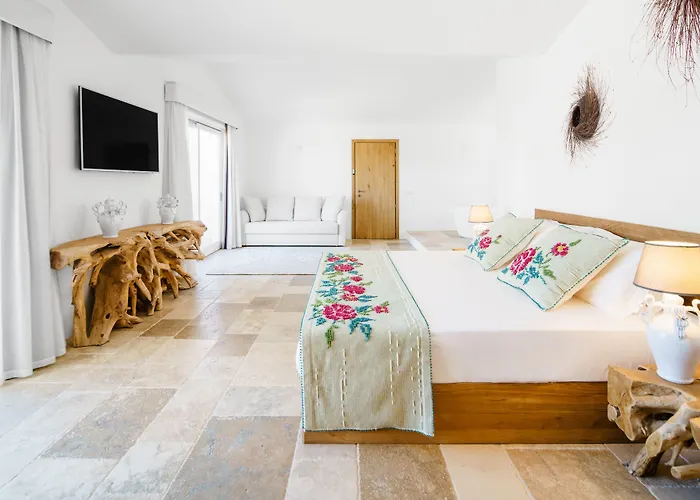 Sant Efis Hotel