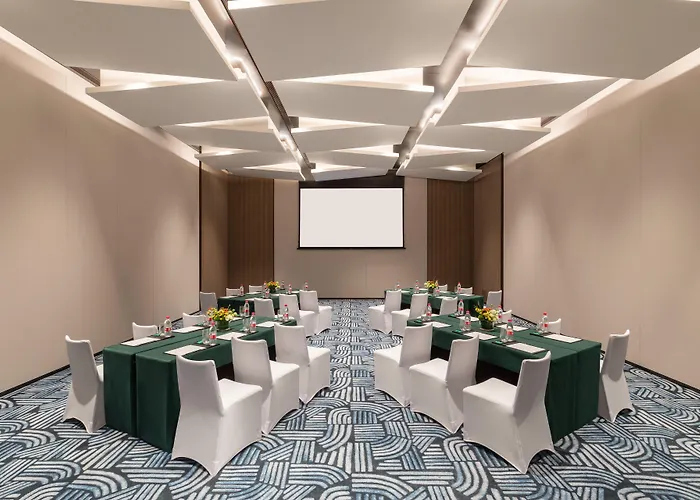 Holiday Inn & Suites Sanya Yalong Bay By Ihg