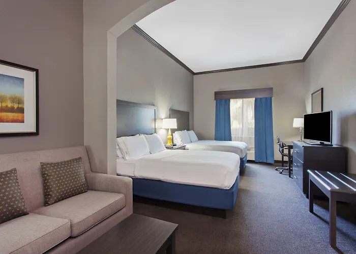 Holiday Inn Express & Suites Wharton By Ihg