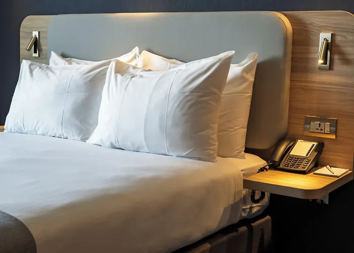 Holiday Inn Express Geneva Airport By Ihg