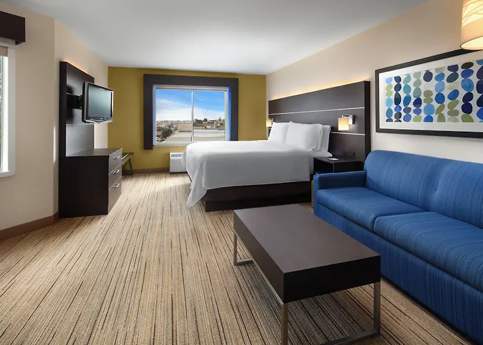 Holiday Inn Express Hotel & Suites Belmont By Ihg