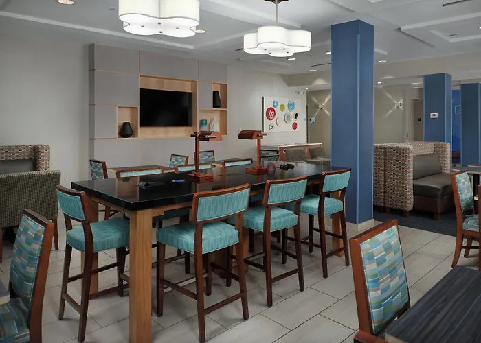 Holiday Inn Express Hotel & Suites Anniston/Oxford By Ihg