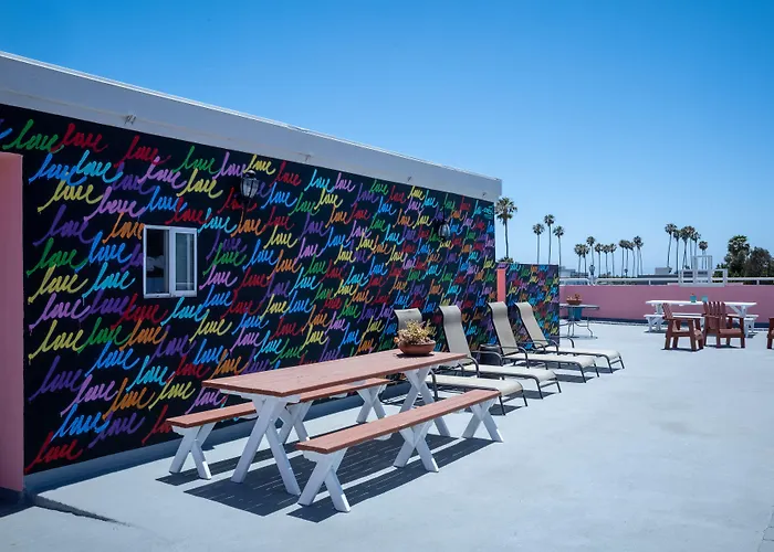 Days Inn By Wyndham Santa Monica