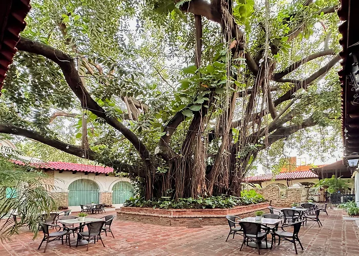 El Embajador, A Royal Hideaway Hotel