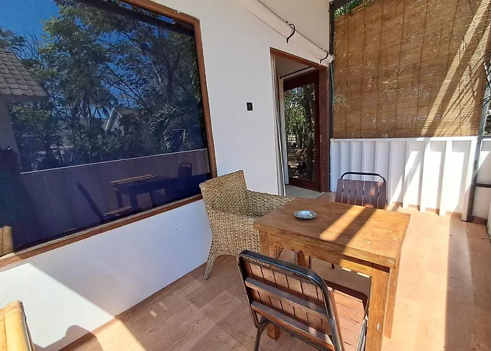 Katara Gili, Boutique Rooms And Bungalows