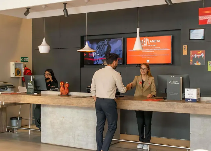 Hotel Ibis Cali Granada