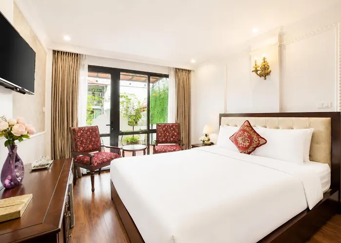 Golden Sail Hotel & Spa