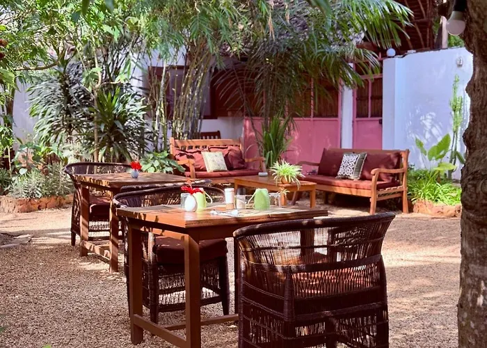 Siri Beach Lodge