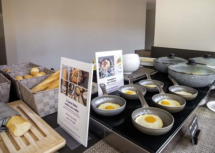 Mercure Roma West