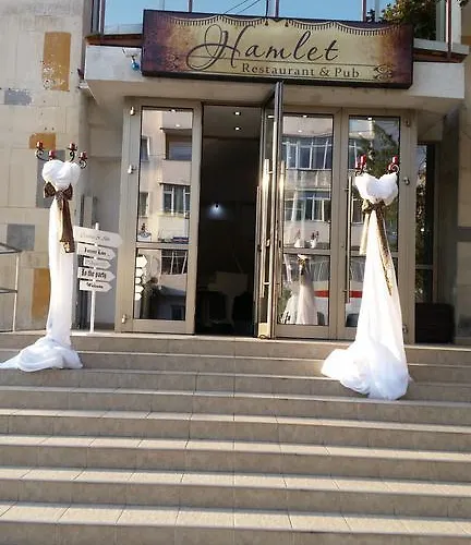 Hamlet Hotel