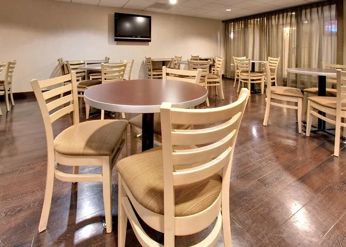 Holiday Inn Express Chicago-Palatine/North Arlington Heights