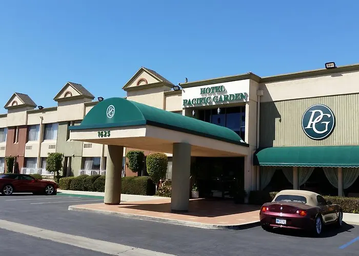 Hotel Pacific Garden