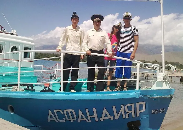 Asfandiar Hotel