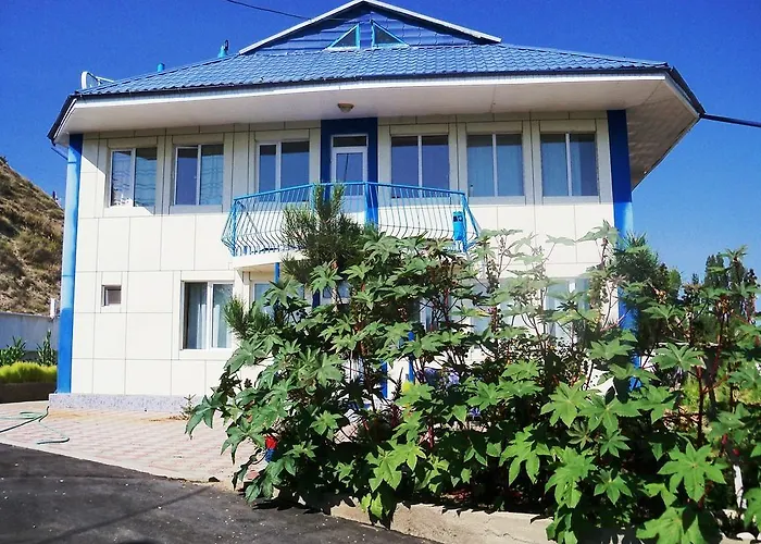 Asfandiar Hotel